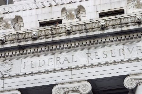 FOMC議事要旨で米長期金利は当面のピーク圏に