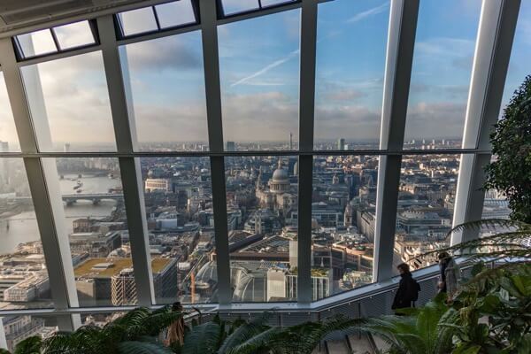 新たな局面に入りつつあるグローバル金融市場