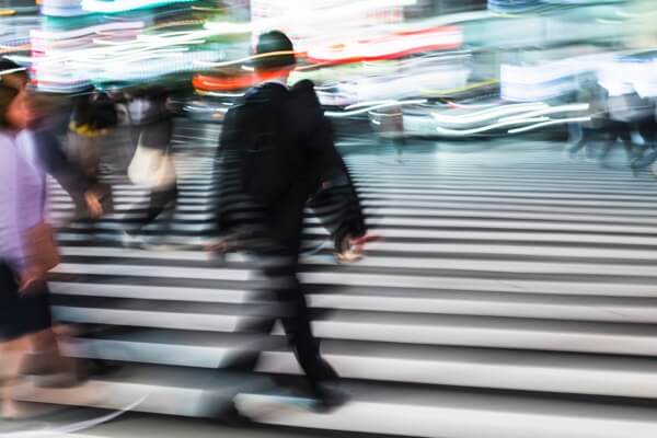 市場は関税をめぐる最高裁判決と米・イランの緊張の高まりを冷静に受け止めている