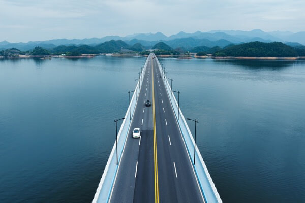 イラン紛争が続く中で、 長期的視点を保つ